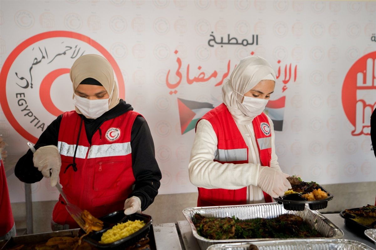 الهلال الأحمر&nbsp;