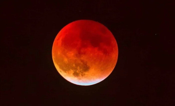 موعد خسوف القمر 2026