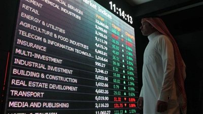 أسهم البورصة السعودية تتباين، انخفاضات قوية مقابل ارتفاعات محدودة في قطاعات رئيسية