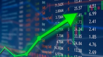 تصاعد الأحداث الدولية يدفع البورصة المصرية للارتفاع وسط نتائج مالية قوية