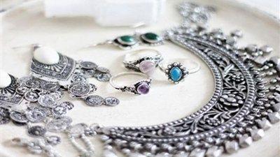 المعدن الأبيض يخطف أنظار الأسواق الخليجية.. أسعار الفضة في قطر السبت 24-1-2026