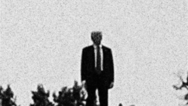 دونالدو ترامب فوق