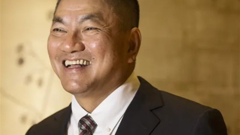 الملياردير تشيا تشينغ