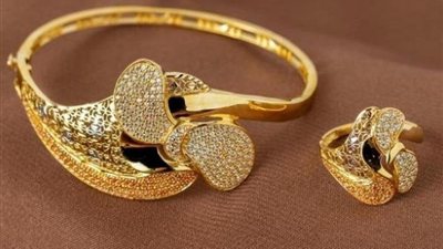 سعر الذهب في الإمارات اليوم.. تقلبات عالمية تضغط على الأسعار المحلية