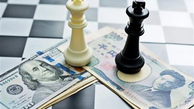 الدولار يربح من نار الحرب.. واليورو والين في مأزق الطاقة