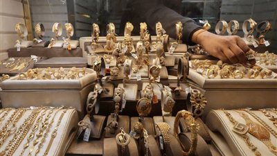بعد موجة تغيرات.. كيف تؤثر التحركات العالمية على أسعار الذهب في مصر؟