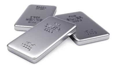 أسعار الفضة في قطر تتراجع إلى 82.03 دولار للأونصة اليوم