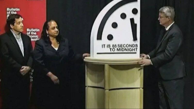 ضبط ساعة يوم القيامة