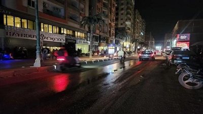 خلال أسبوع الأعياد .. الحكومة تعلق العمل بمواعيد إغلاق المحال والمطاعم