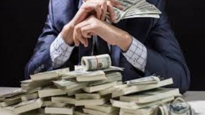 كيف يعمل المال في الاقتصاد؟ وظائفه الأساسية وتأثيره على المعاملات