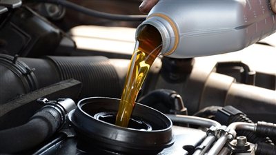 تطبق غدًا.. زيادات جديدة في أسعار زيوت السيارات.. إكسون موبيل وشل وكاسترول ترفع الأسعار بجميع المحافظات