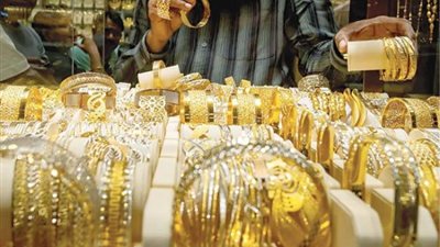 أسعار الذهب في السعودية اليوم الخميس.. ارتفاع الأونصة عالميًا واستقرار نسبي محليًا