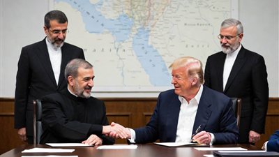 تقدم حاسم نحو اتفاق سلام أمريكي إيراني.. ترامب يعلن توقيع مذكرة تفاهم الأحد وطهران تتمهل في المراجعة